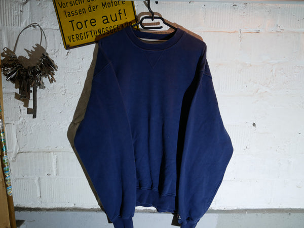 Vintage Champion Sweatshirt (L/XL)