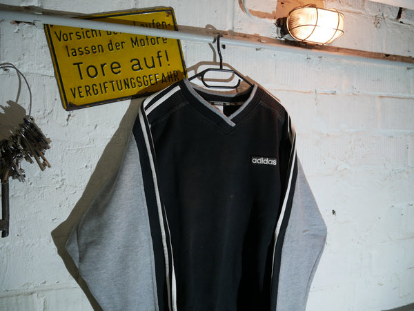 Vintage Adidas Sweatshirt (L)