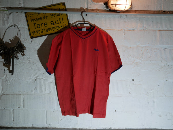 Vintage Fila T-Shirt (S/M)