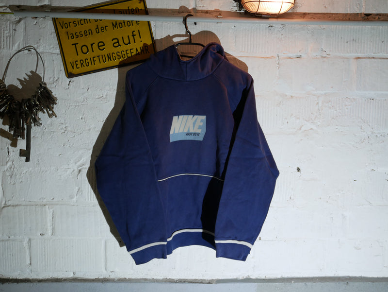 Vintage Nike Hoodie (S/M)