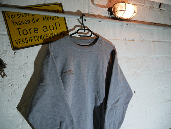 Vintage Umbro Sweatshirt (M)