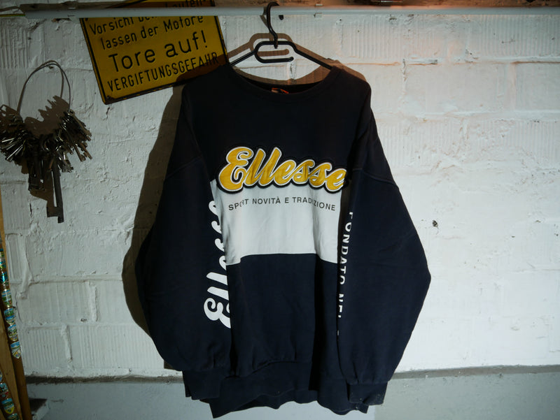 Vintage Ellesse Sweatshirt (XXL)
