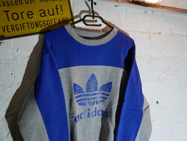 Vintage Adidas Sweatshirt (M/L)