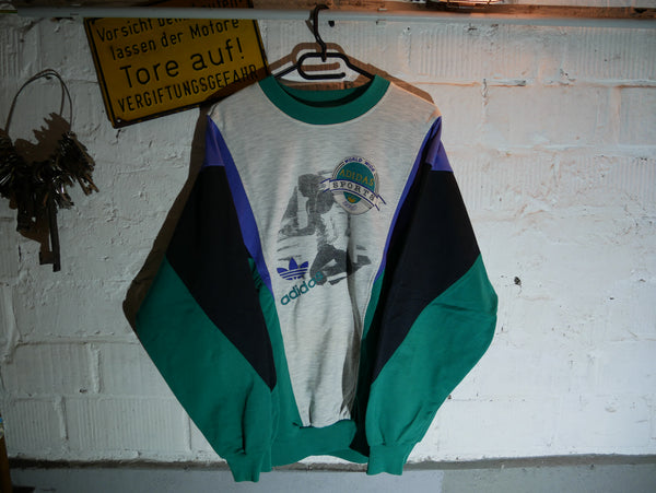 Vintage Adidas Sweatshirt (XL)